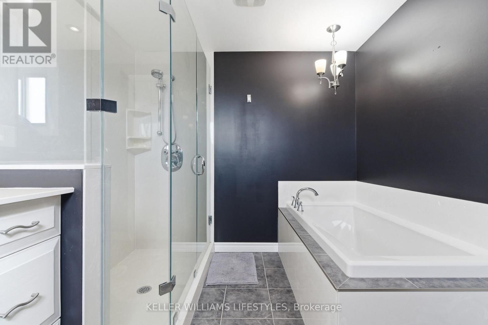 41 DYER STREET Image 21