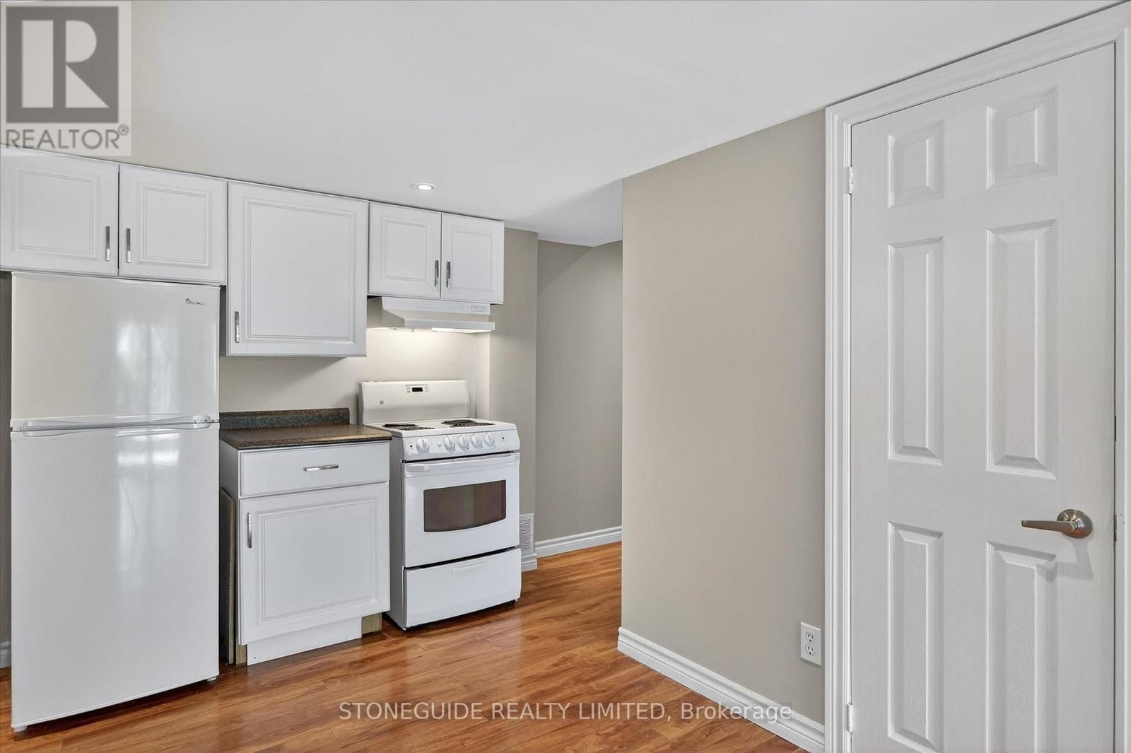 1726 RAVENWOOD DRIVE Image 41