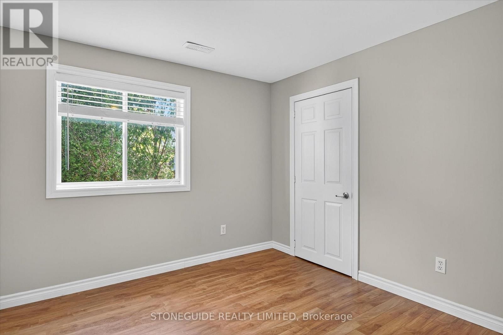 1726 RAVENWOOD DRIVE Image 45