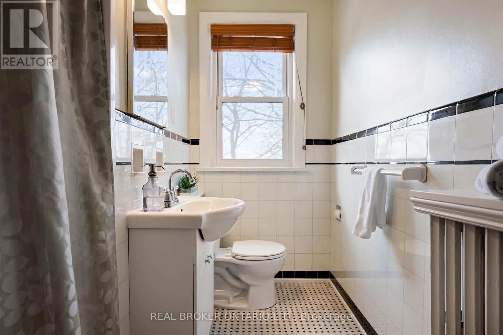 84 QUEEN STREET Image 30