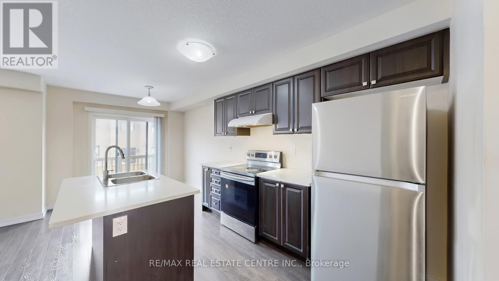 80 SCARLETWOOD STREET Image 12