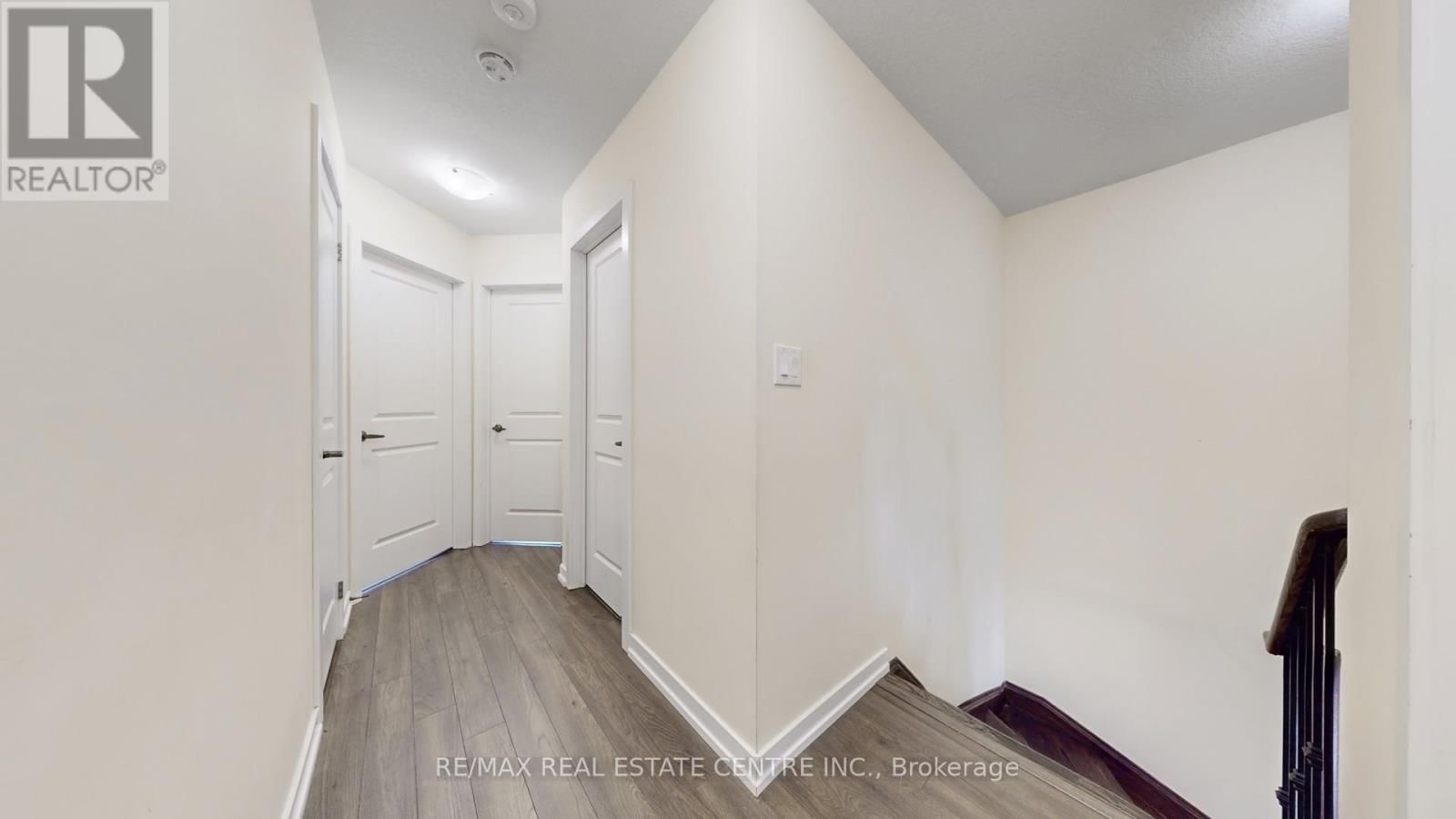 80 SCARLETWOOD STREET Image 19