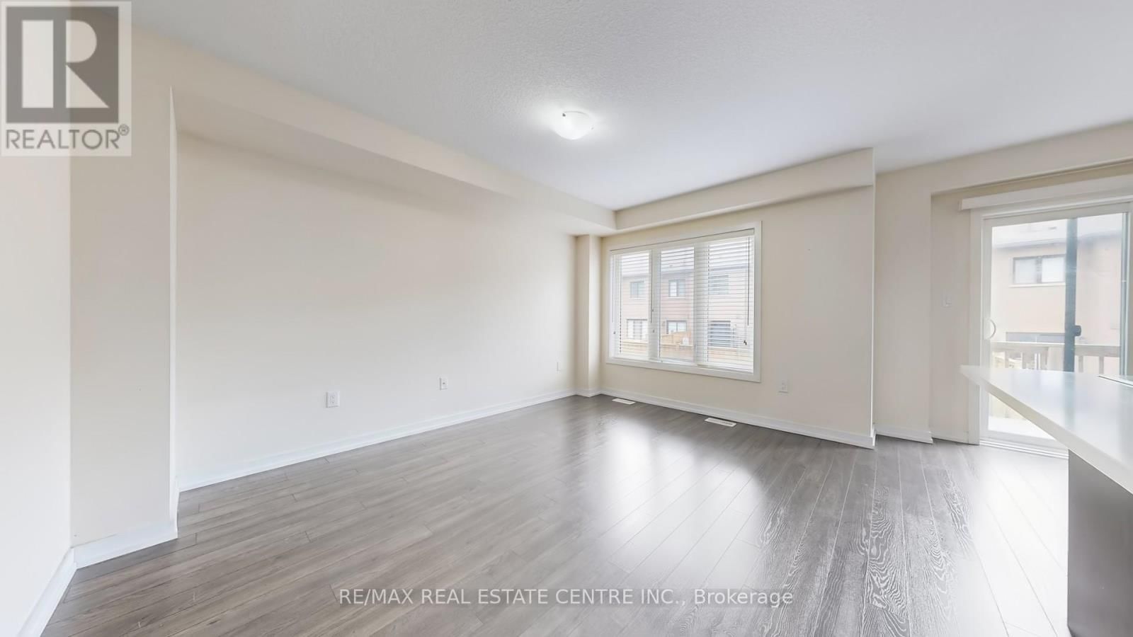 80 SCARLETWOOD STREET Image 5