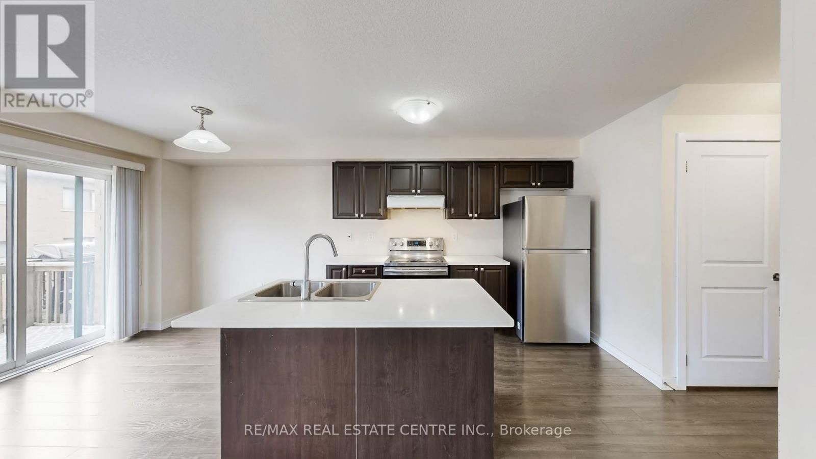 80 SCARLETWOOD STREET Image 8