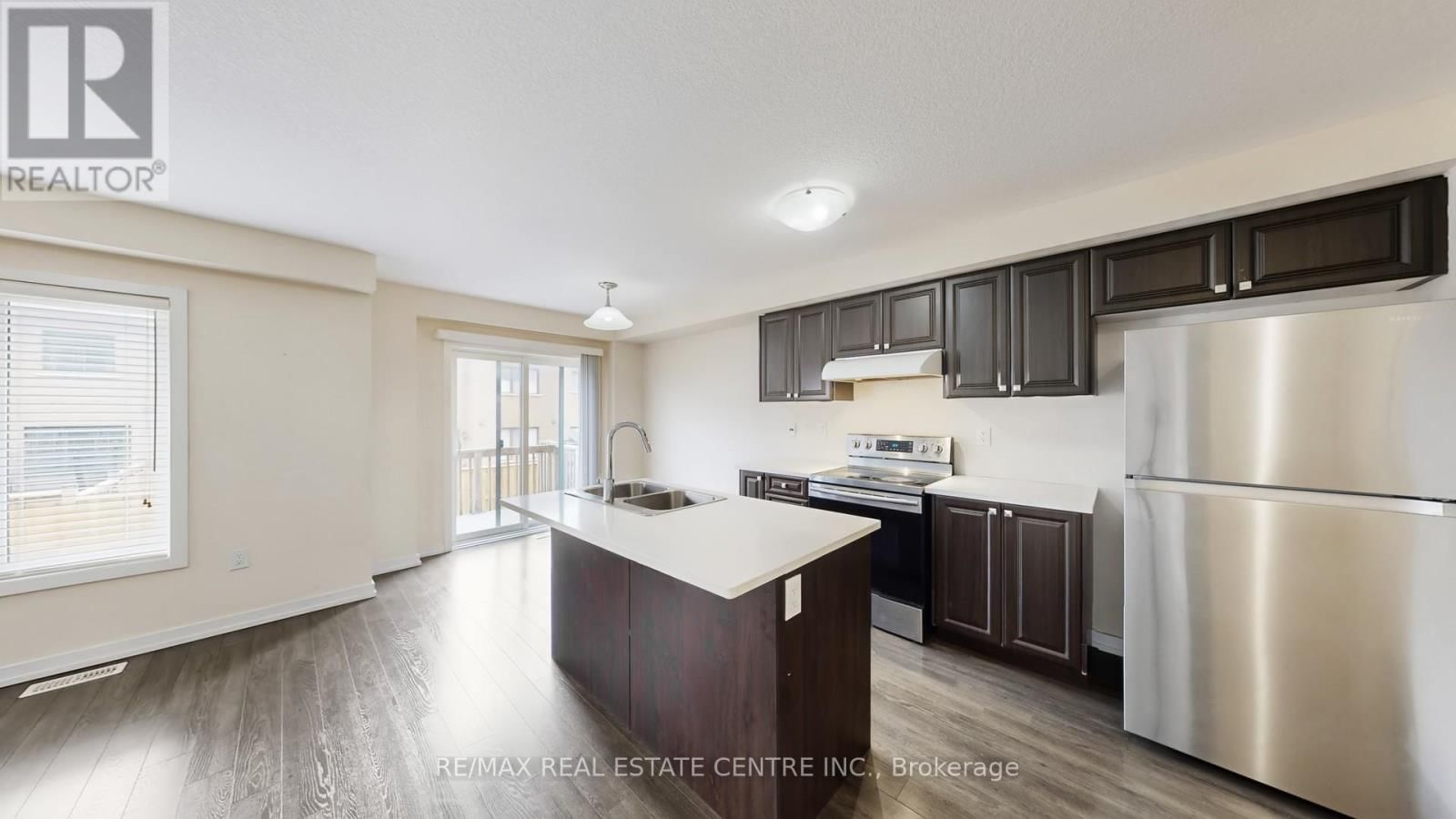 80 SCARLETWOOD STREET Image 9