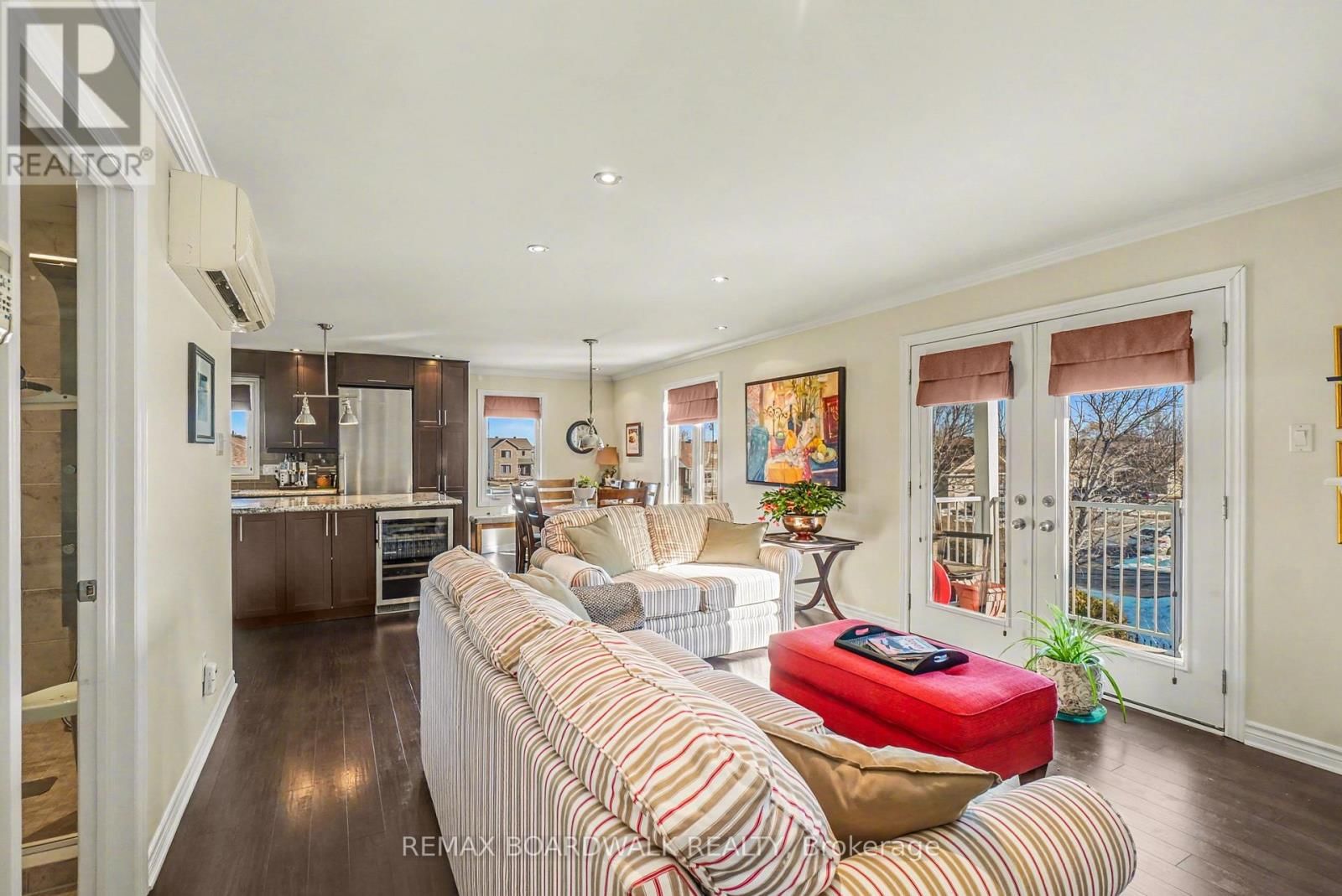 Unit 204 - 32 DE LA CROISEE STREET Image 15