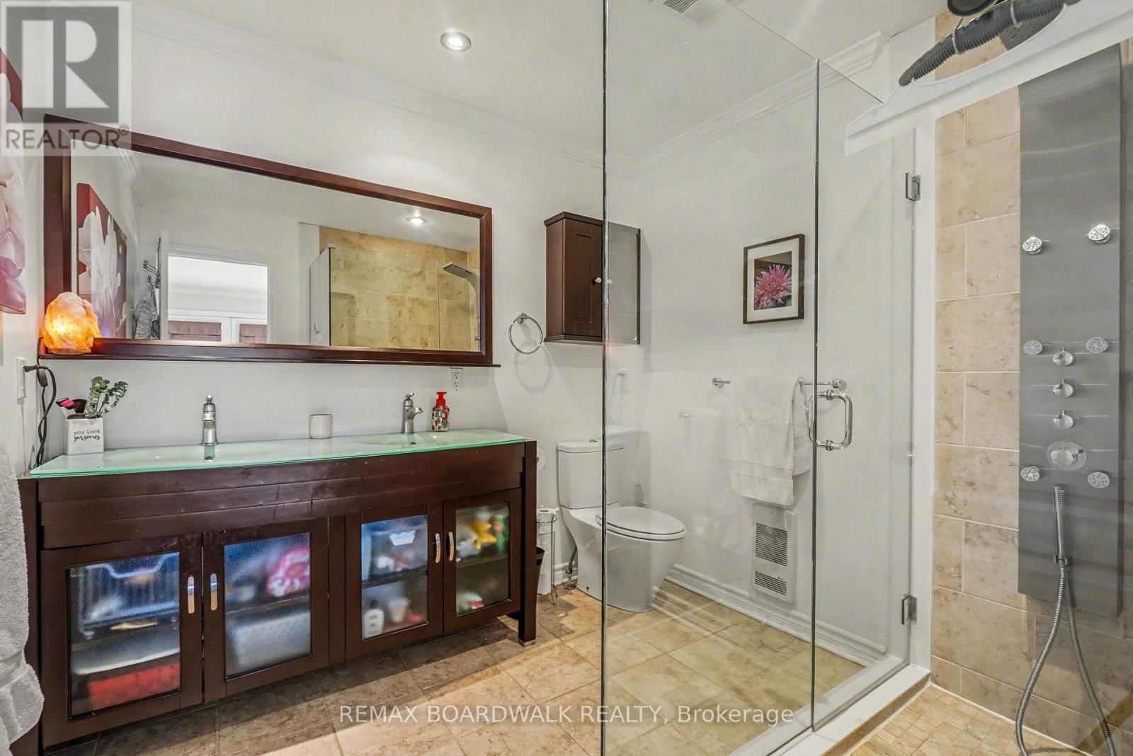 Unit 204 - 32 DE LA CROISEE STREET Image 23