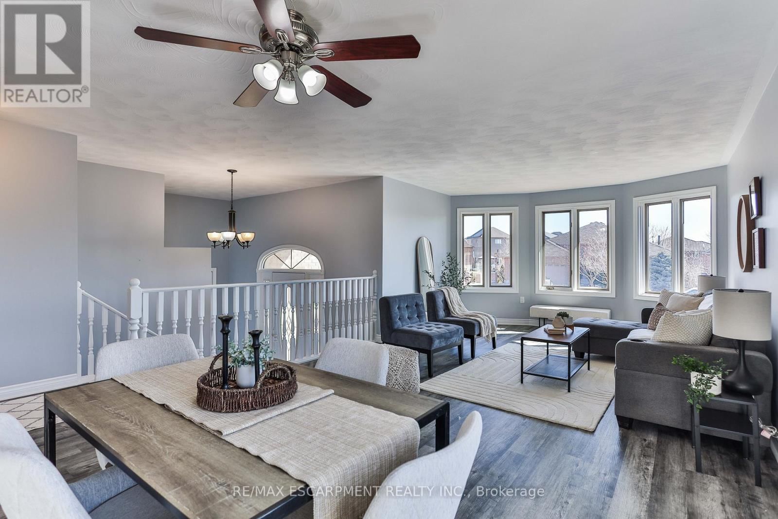 98 THOMAS AVENUE Image 16