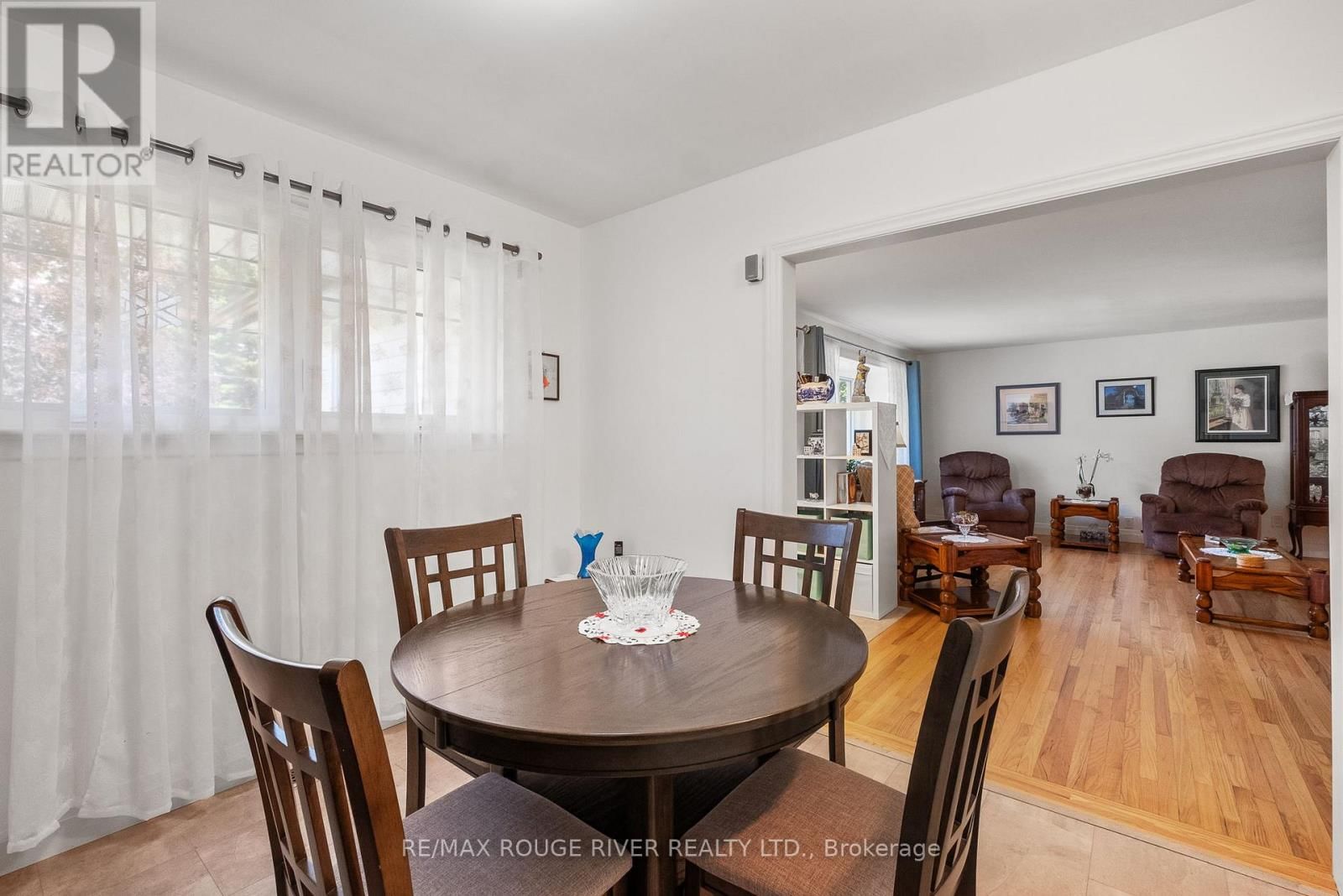 10 CHEER DRIVE Image 10