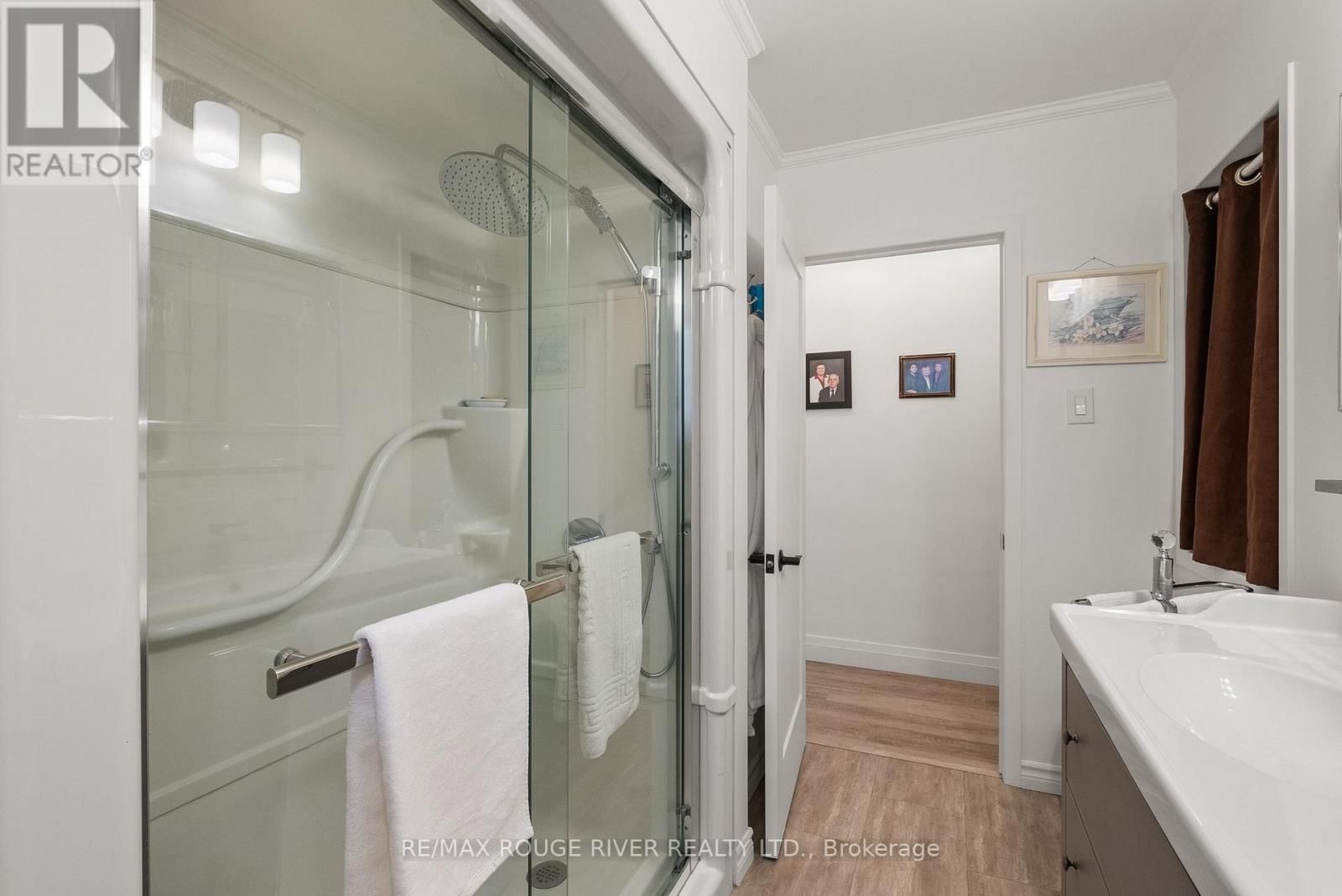 10 CHEER DRIVE Image 22