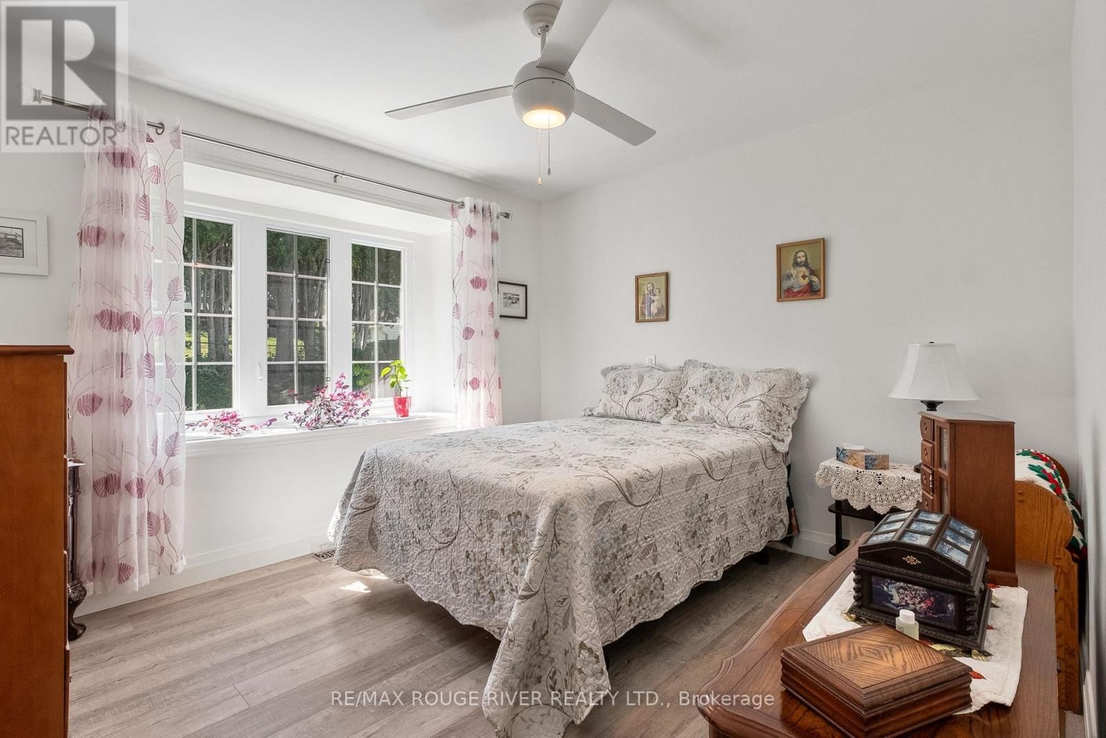 10 CHEER DRIVE Image 23