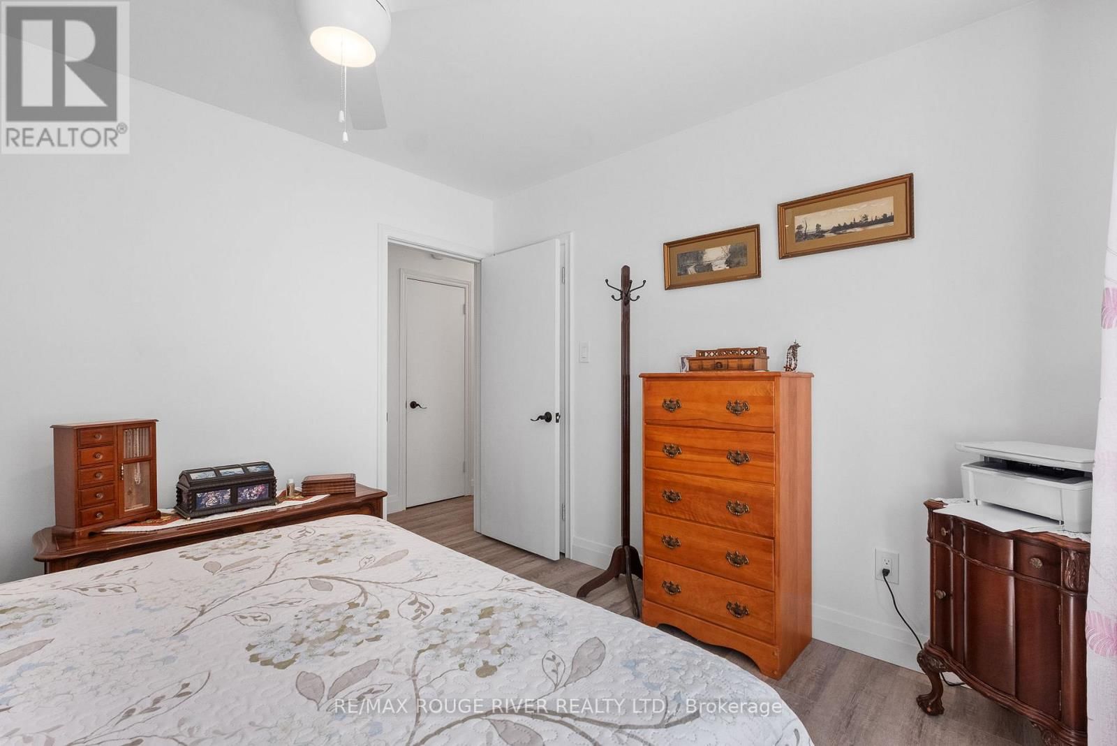 10 CHEER DRIVE Image 24