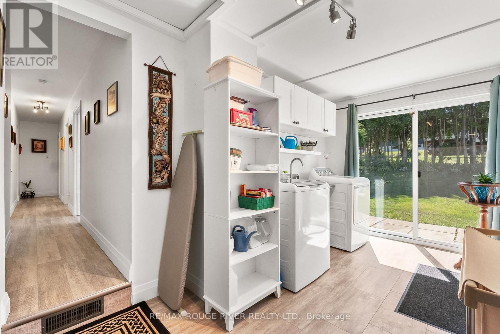 10 CHEER DRIVE Image 28