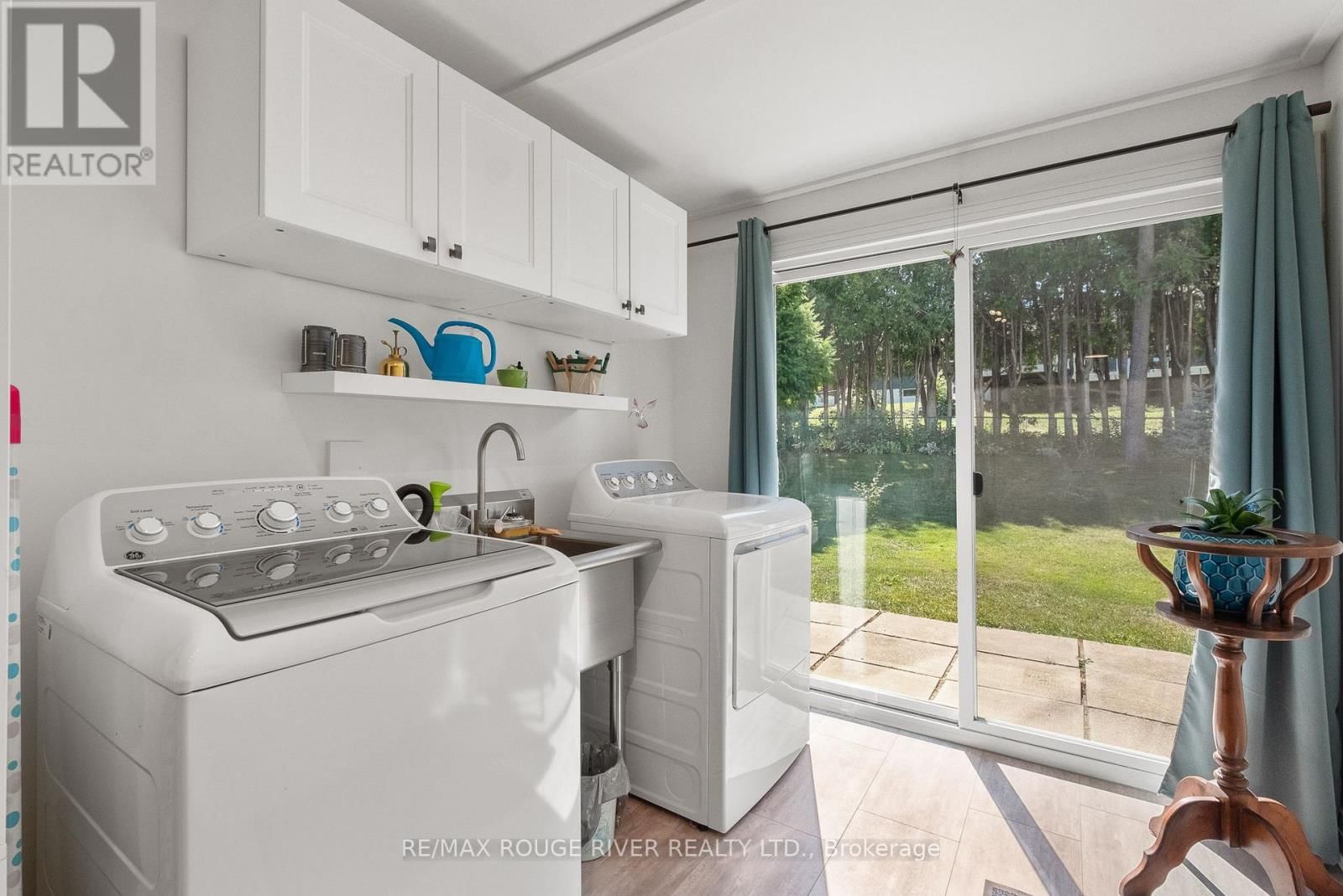 10 CHEER DRIVE Image 29