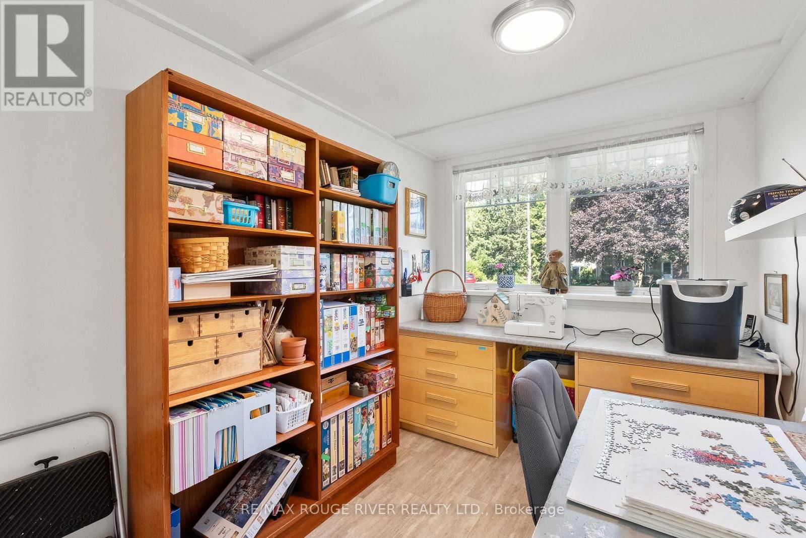 10 CHEER DRIVE Image 30