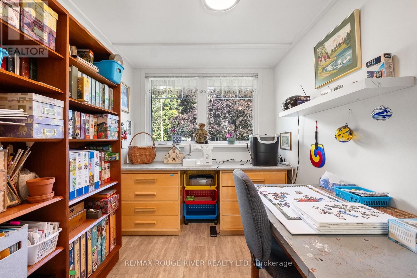 10 CHEER DRIVE Image 31