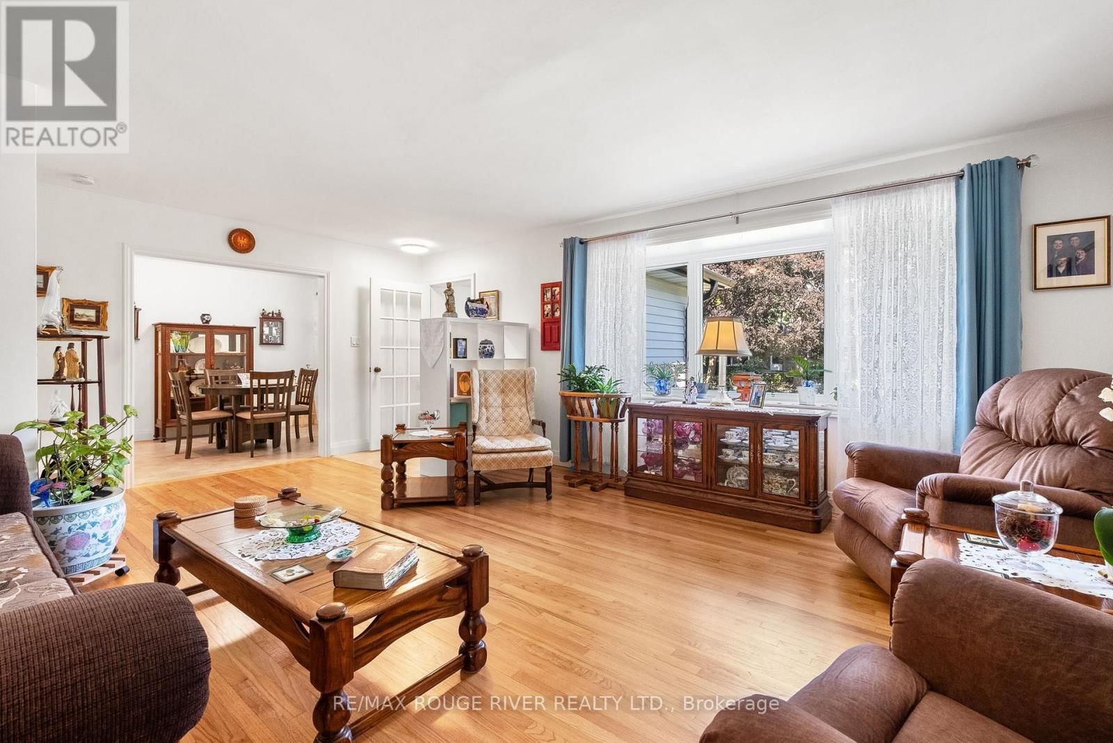 10 CHEER DRIVE Image 8