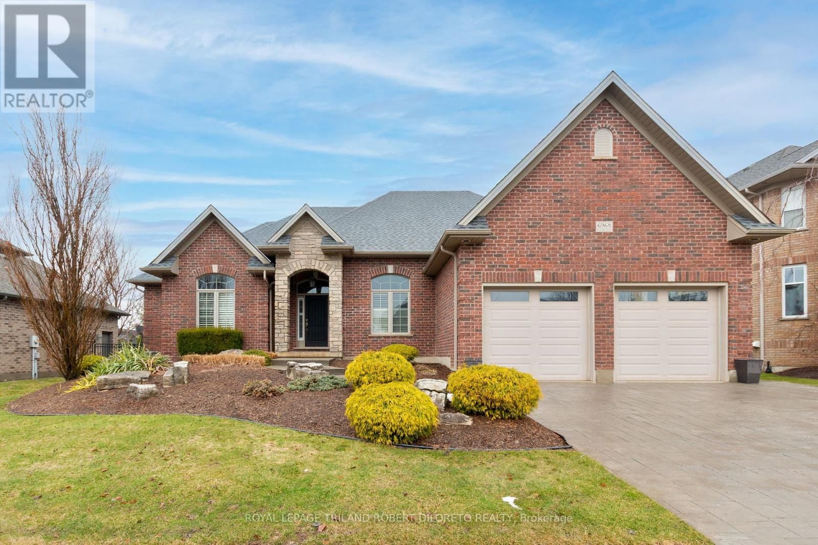 6968 CLAYTON WALK Image 1