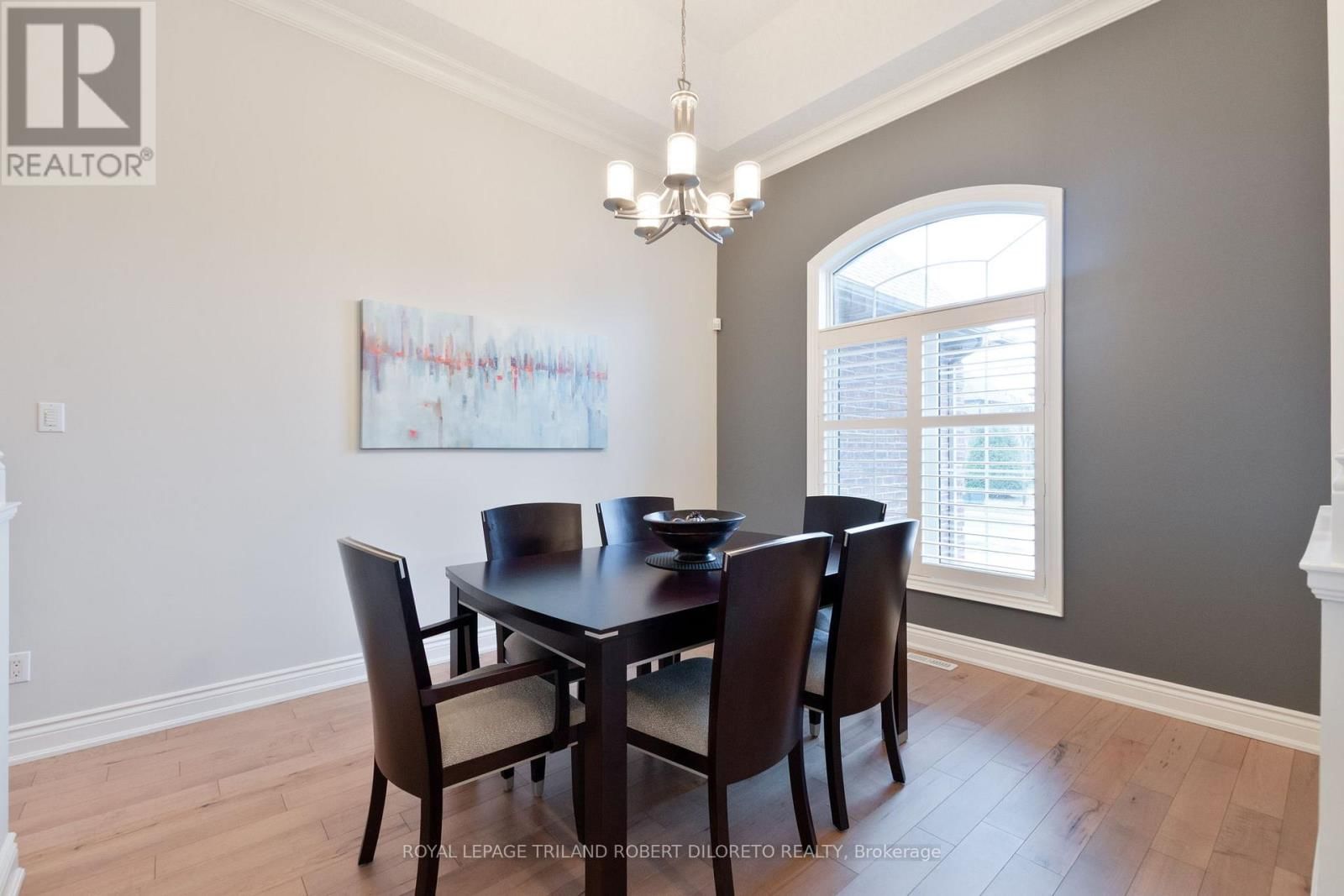 6968 CLAYTON WALK Image 5