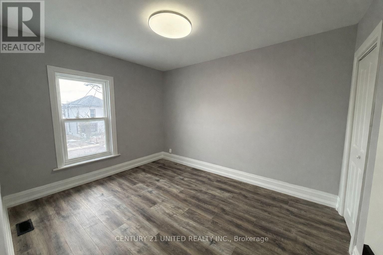 B - 470 BOLIVER STREET Image 9