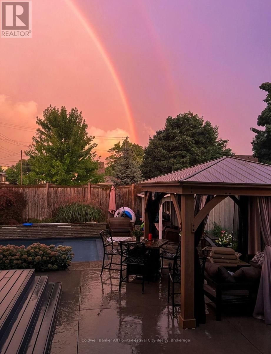 200 PICTON STREET EAST Image 48