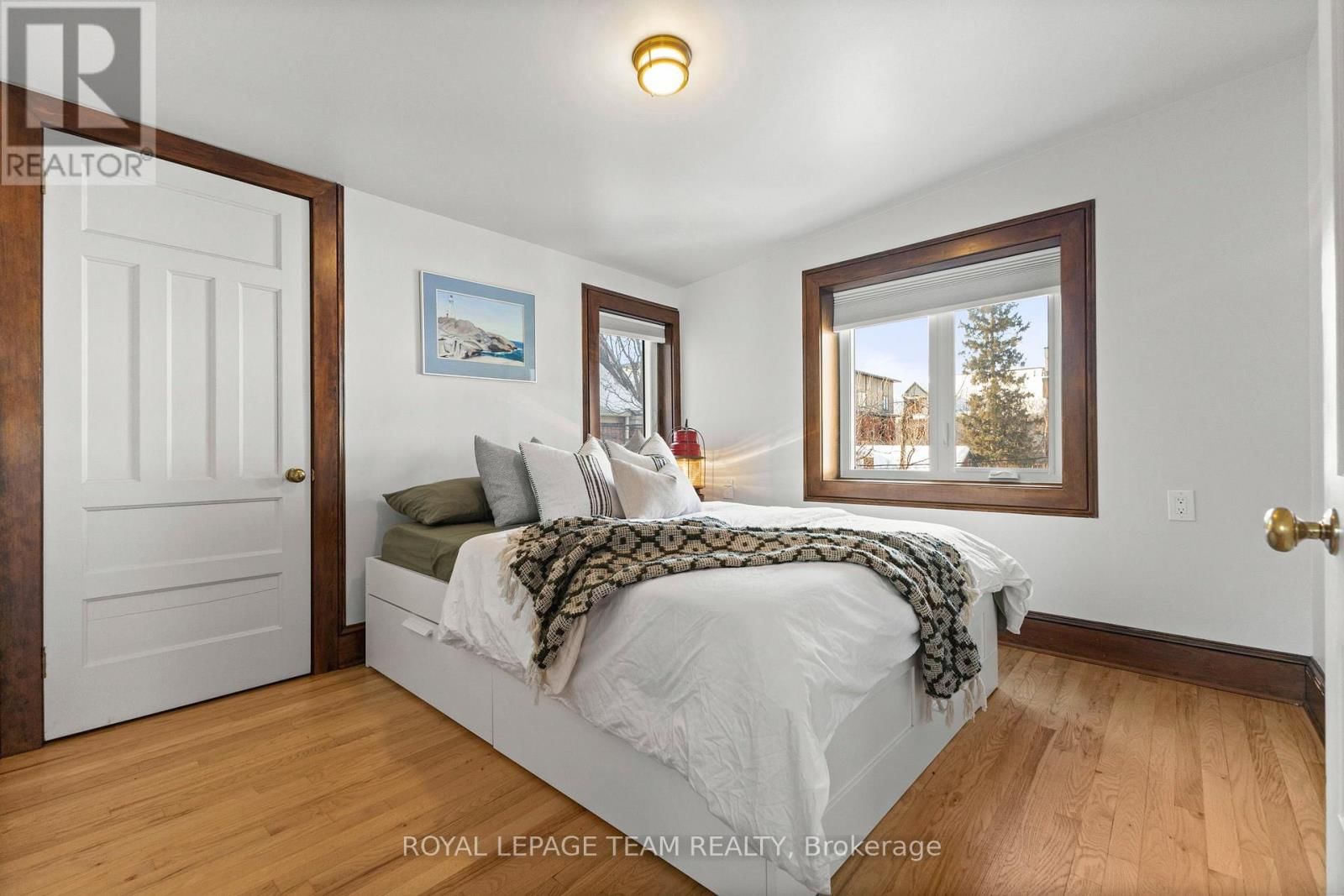 92 THIRD AVENUE Image 20