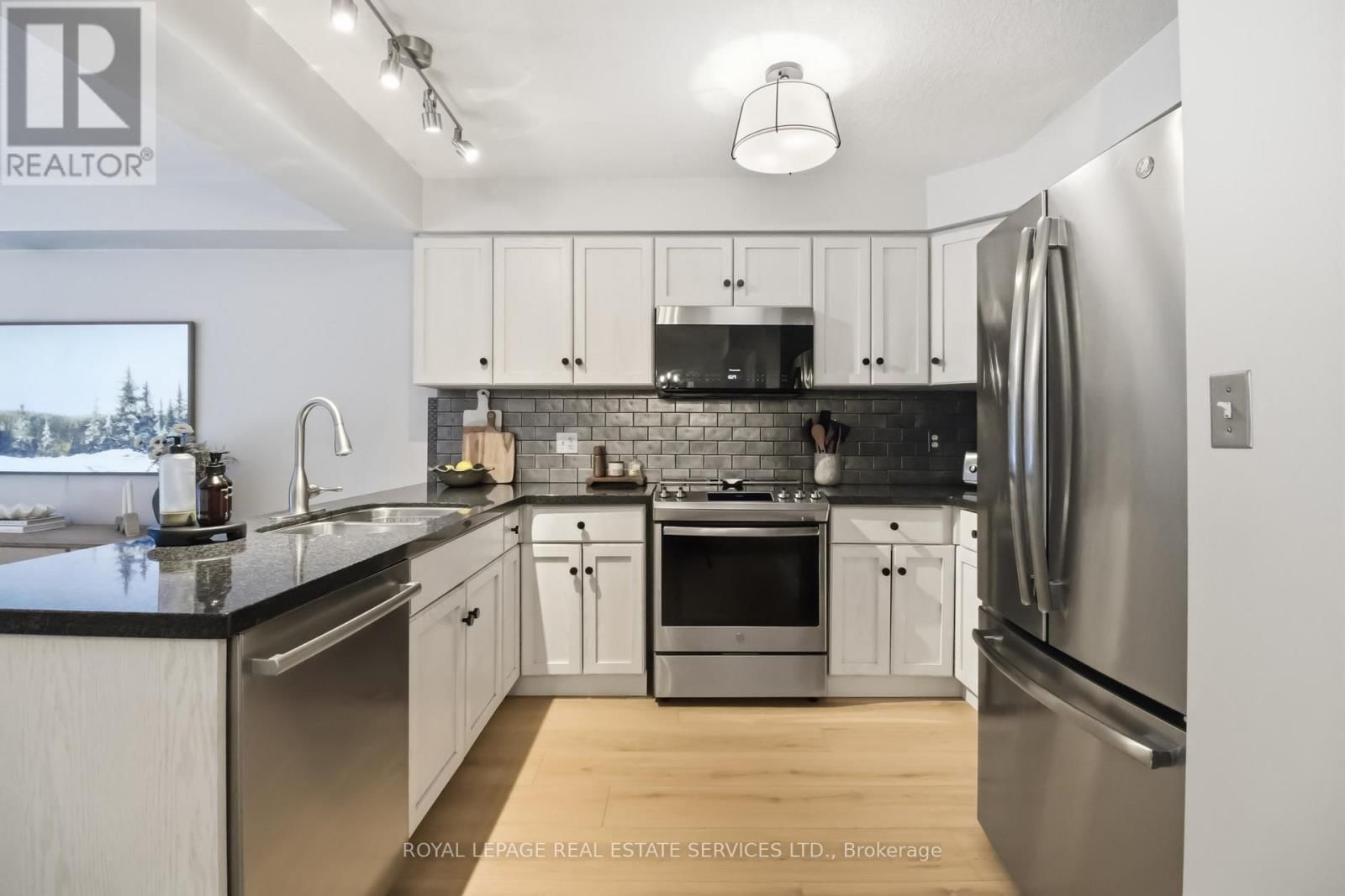 48 - 165 TERRAVIEW CRESCENT Image 12