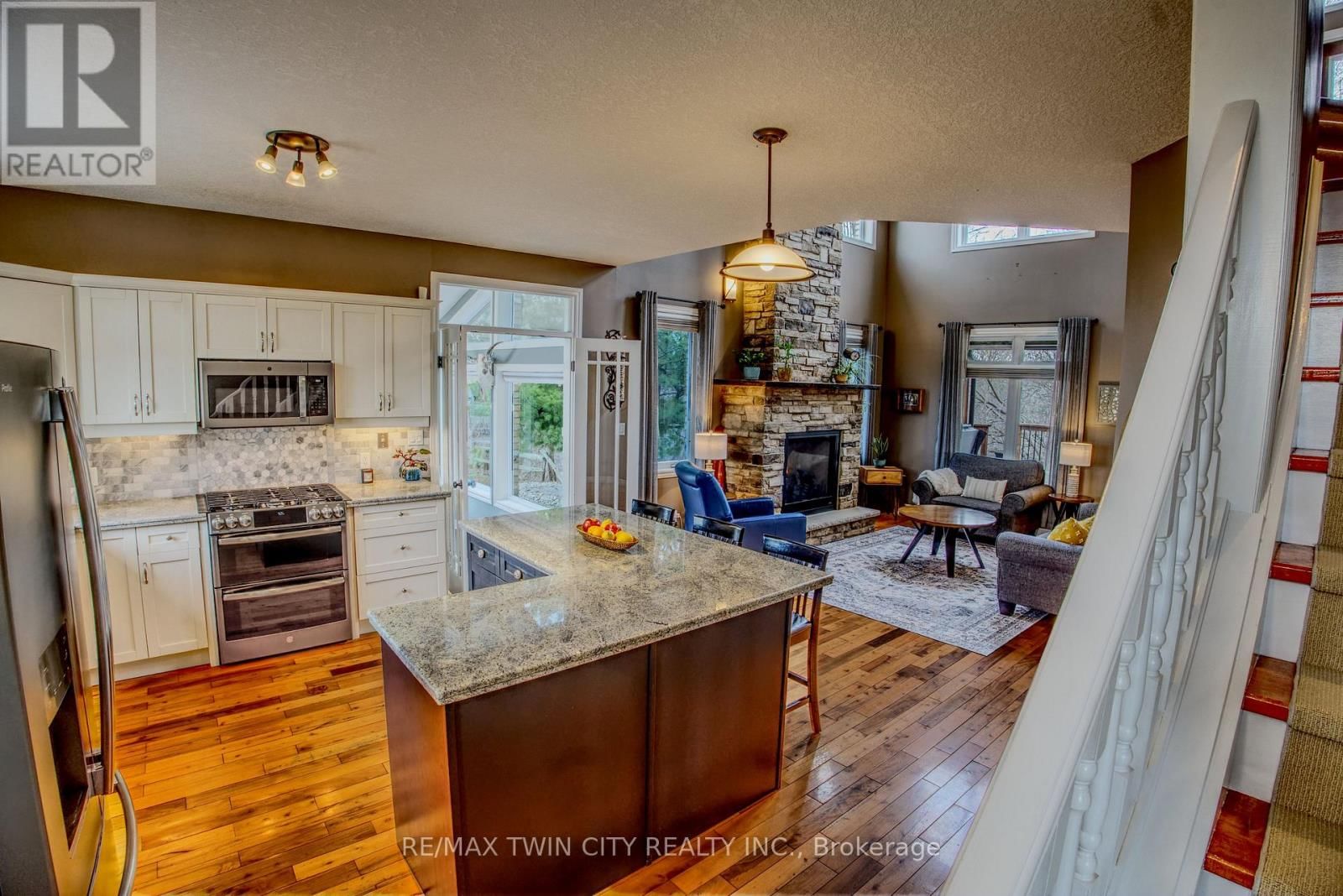 31 CHAPEL STREET Image 16