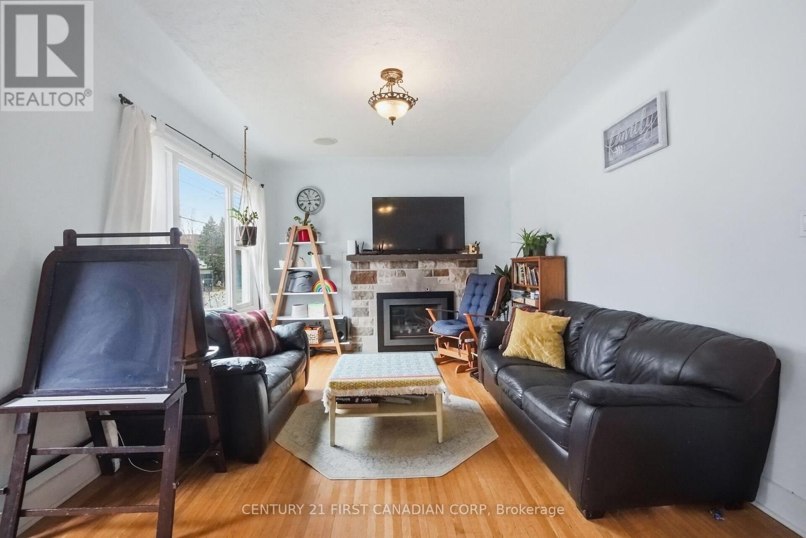 76 HIGH STREET Image 6