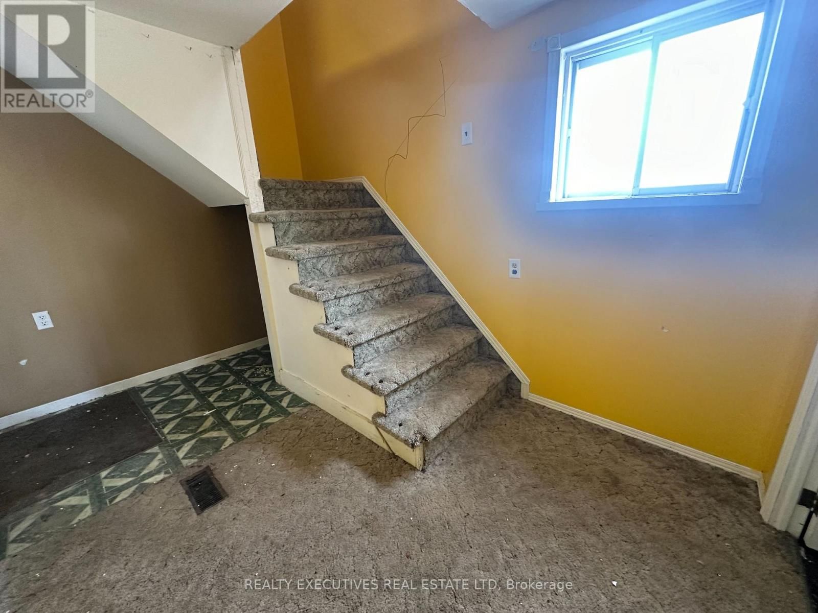 23 WHELAN STREET SOUTH Image 9