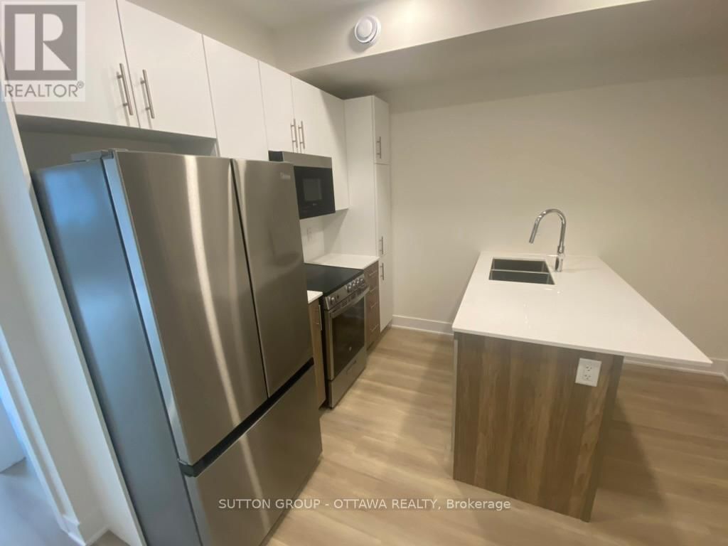 C - 152B COLUMBUS AVENUE Image 3