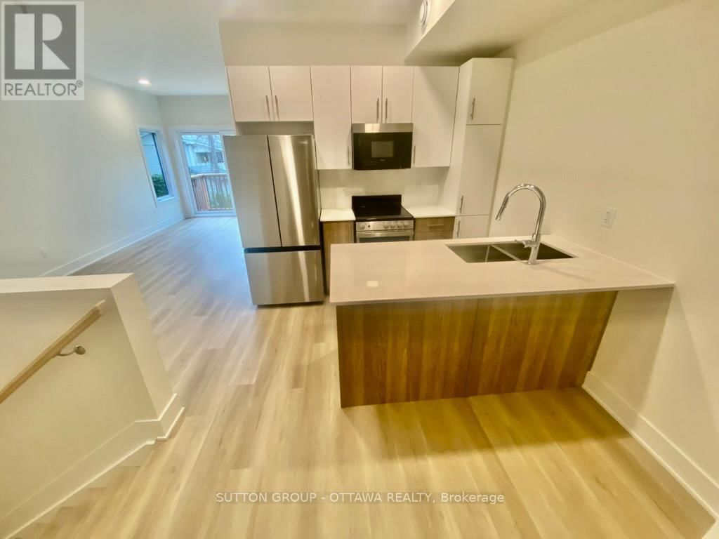 C - 152B COLUMBUS AVENUE Image 4