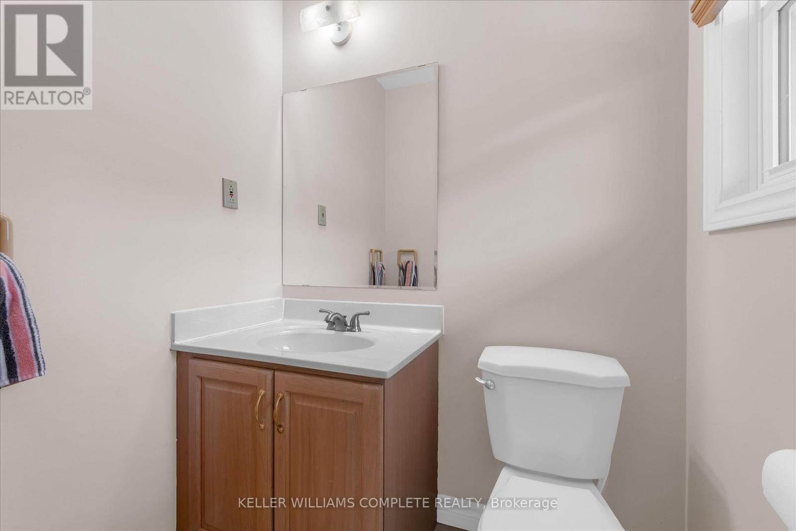 1 - 230 MEADOWBROOK DRIVE Image 14