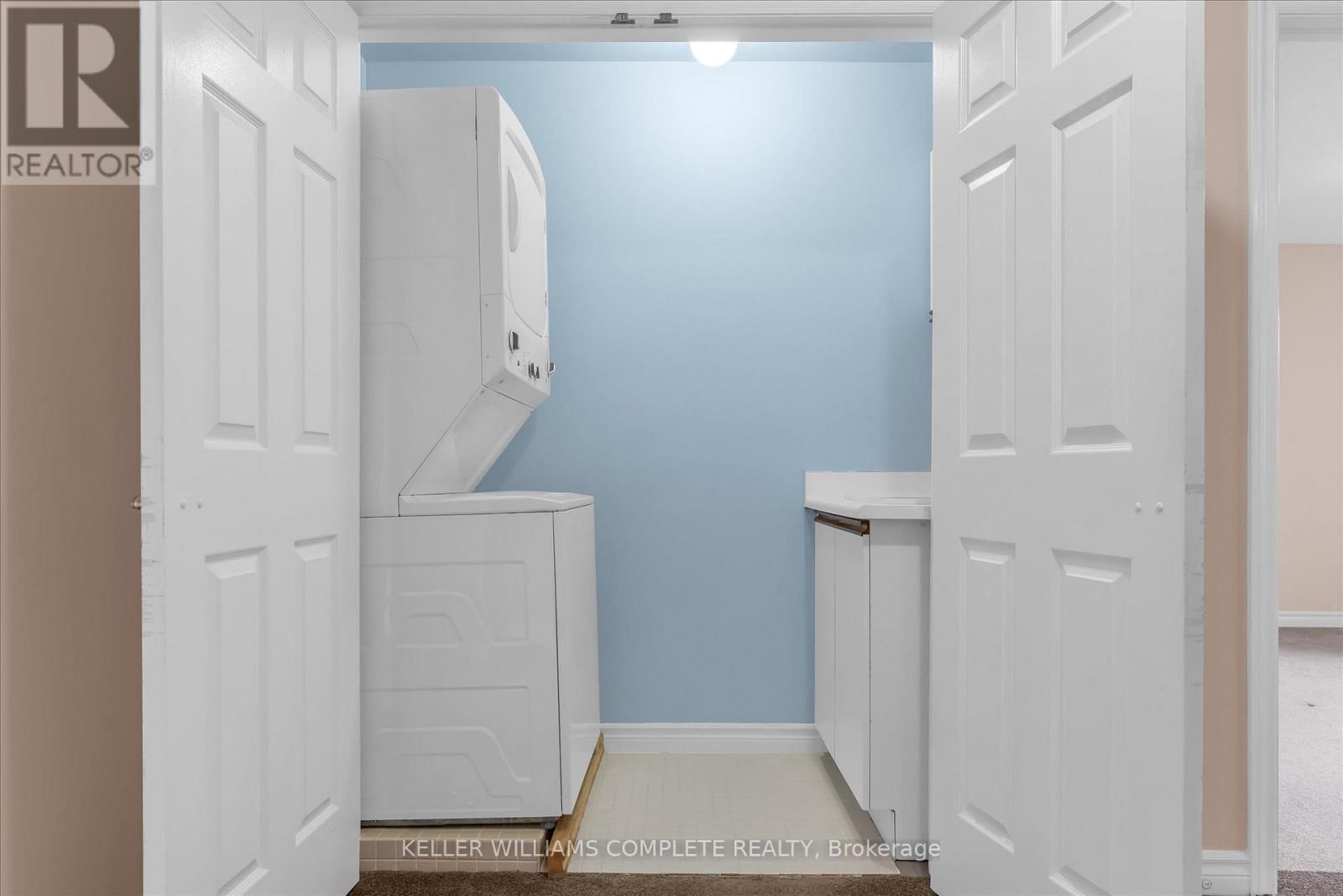 1 - 230 MEADOWBROOK DRIVE Image 25