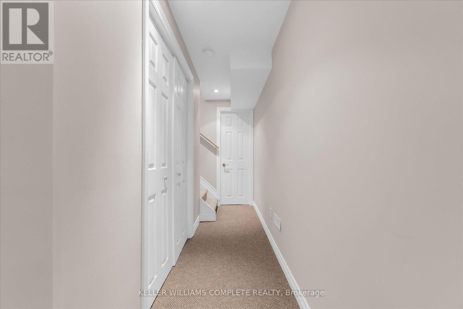 1 - 230 MEADOWBROOK DRIVE Image 30