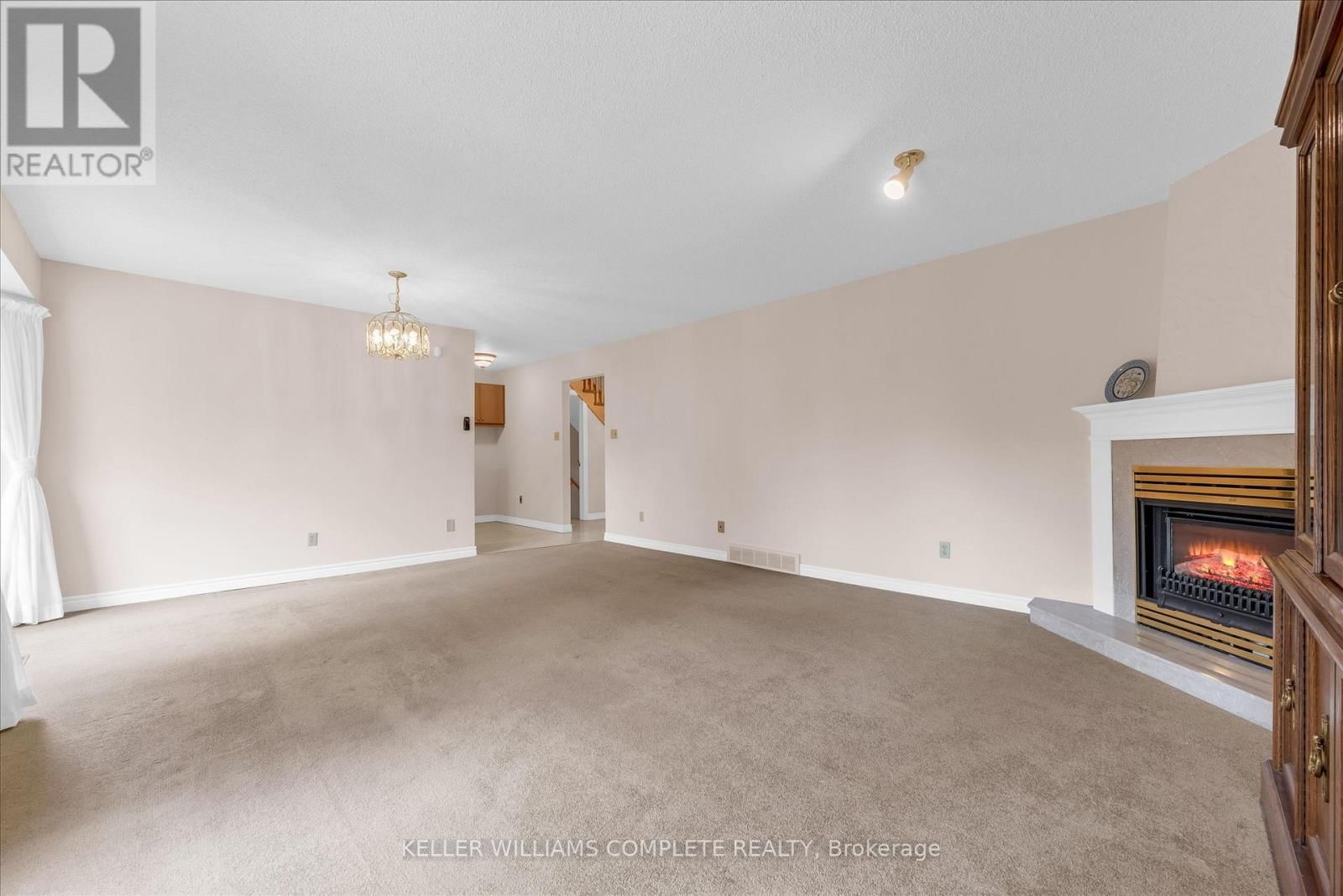 1 - 230 MEADOWBROOK DRIVE Image 9