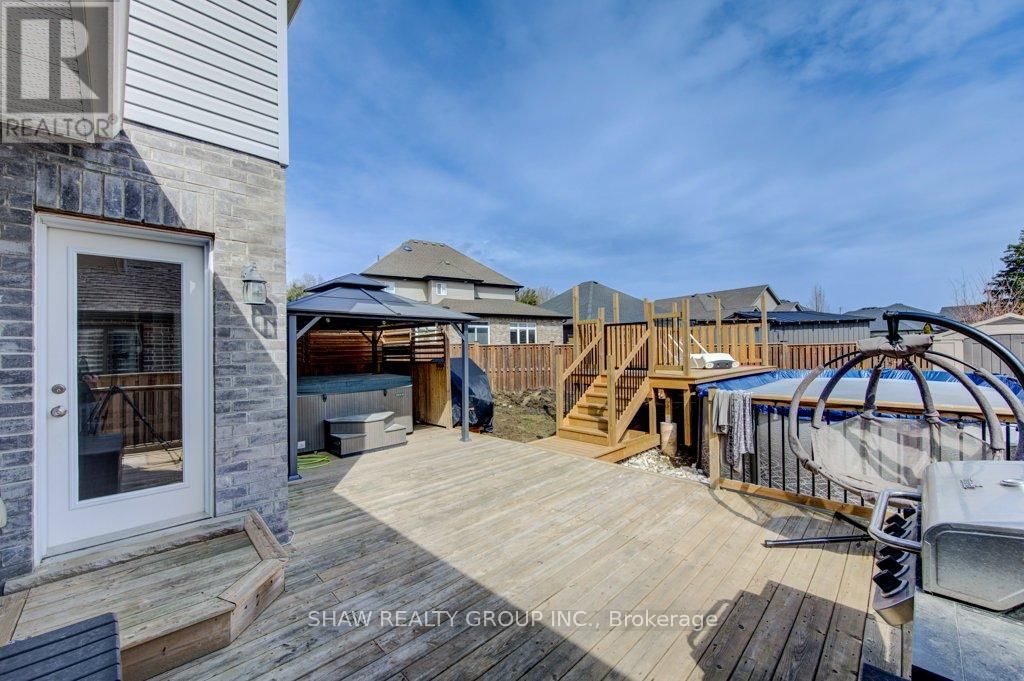 117 HALLIDAY DRIVE Image 36