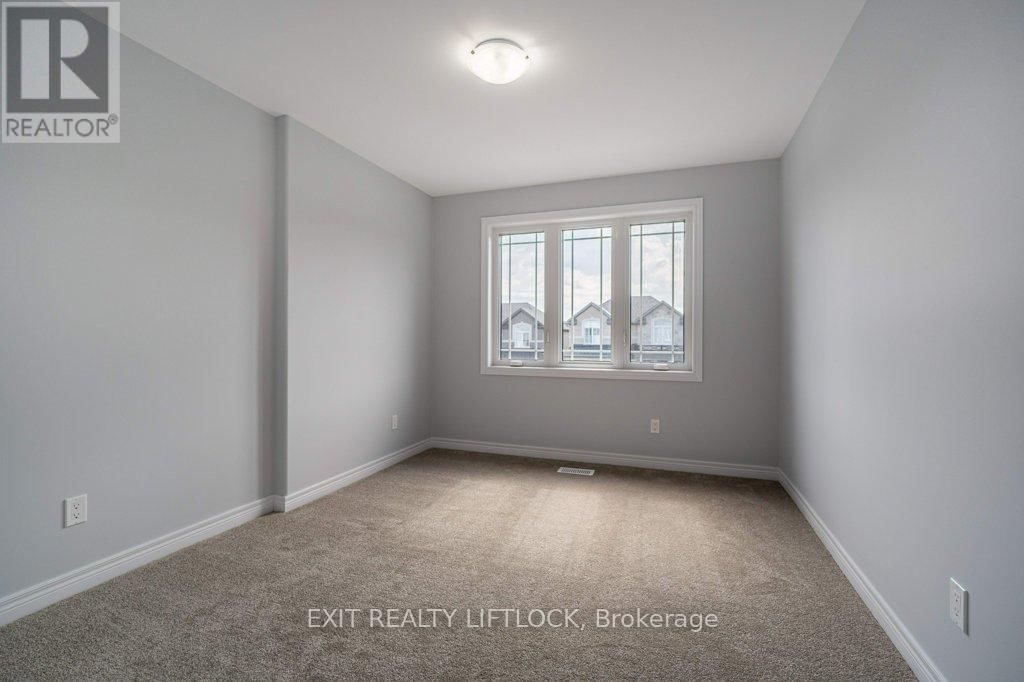 238 O'NEIL STREET Image 18