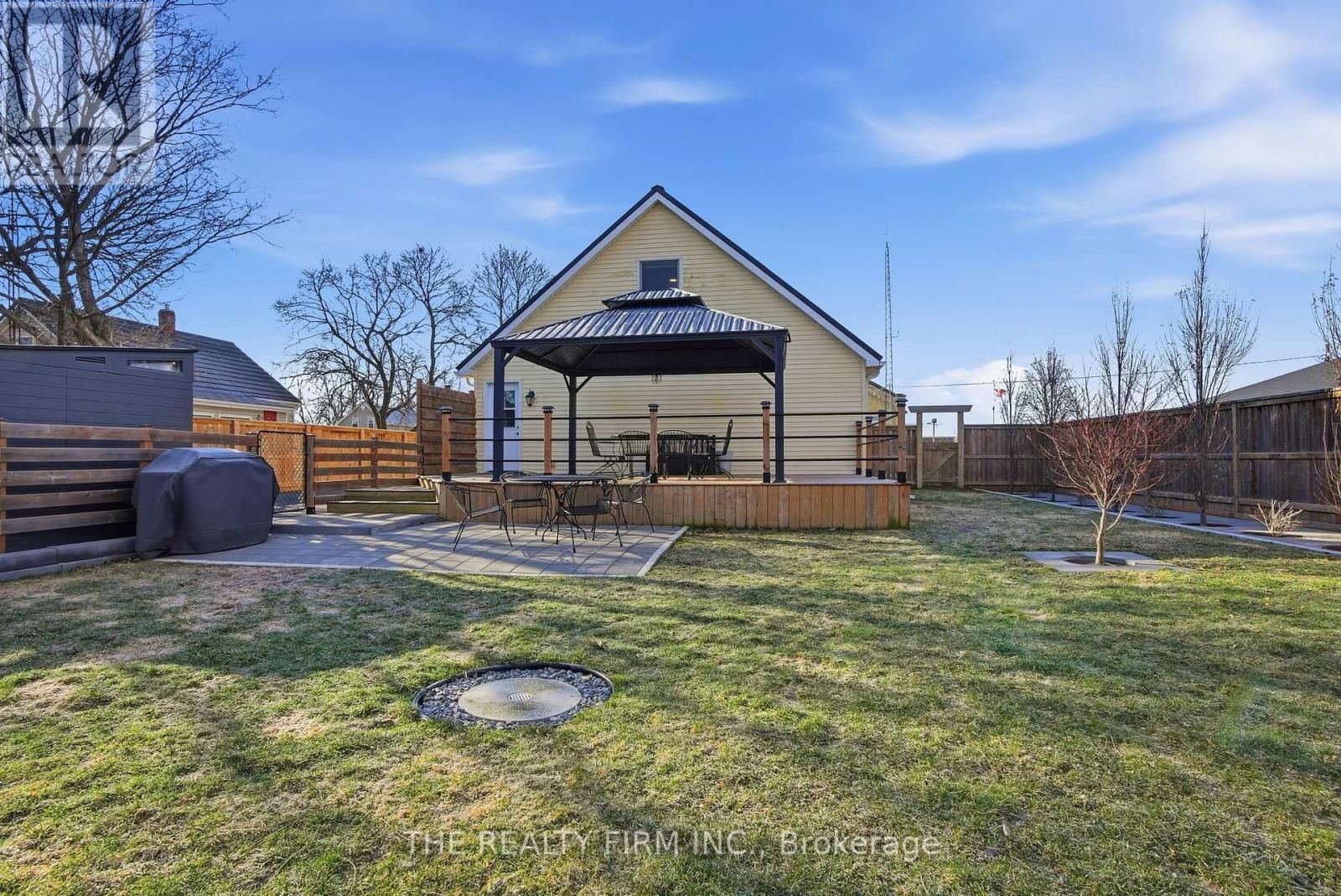 521 ONTARIO STREET Image 38