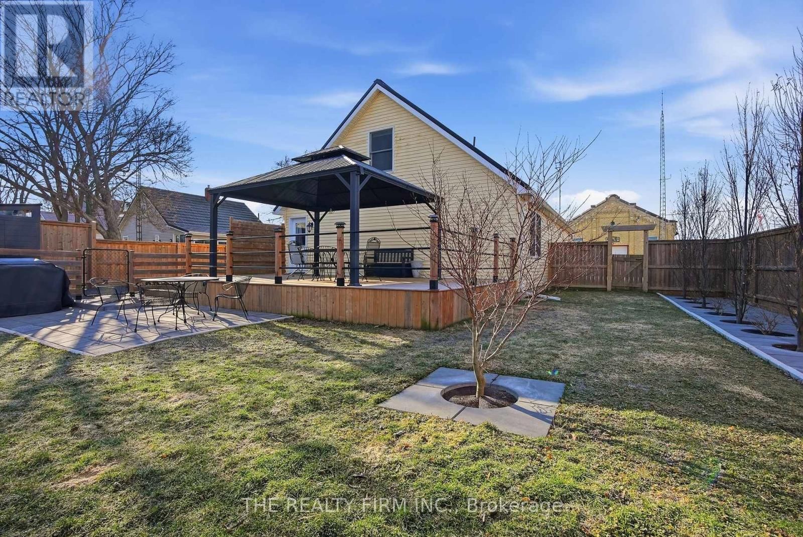 521 ONTARIO STREET Image 40