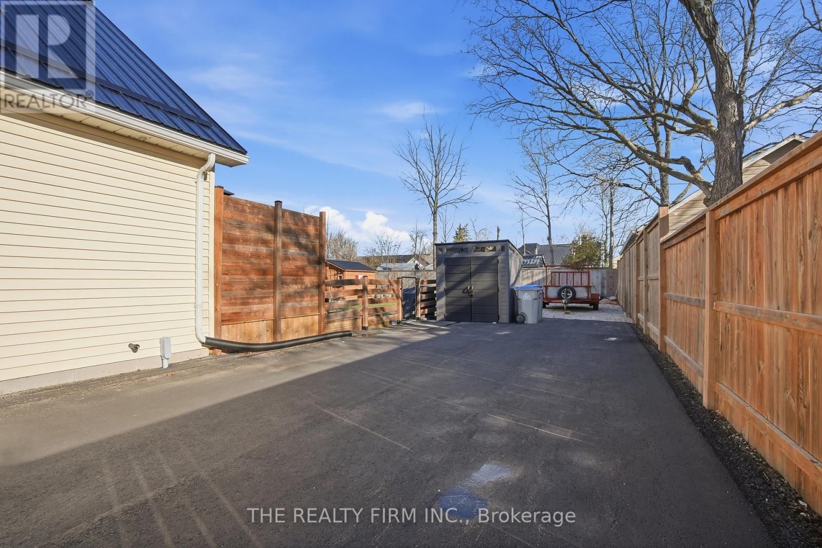 521 ONTARIO STREET Image 47