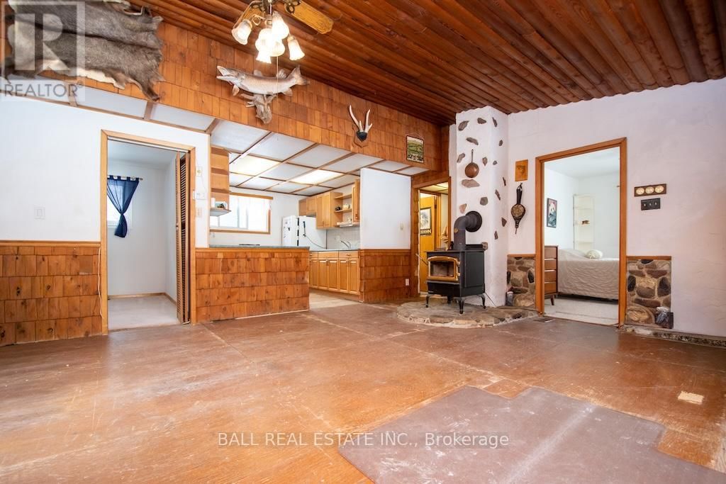 2137 CHIPMUNK ROAD Image 17