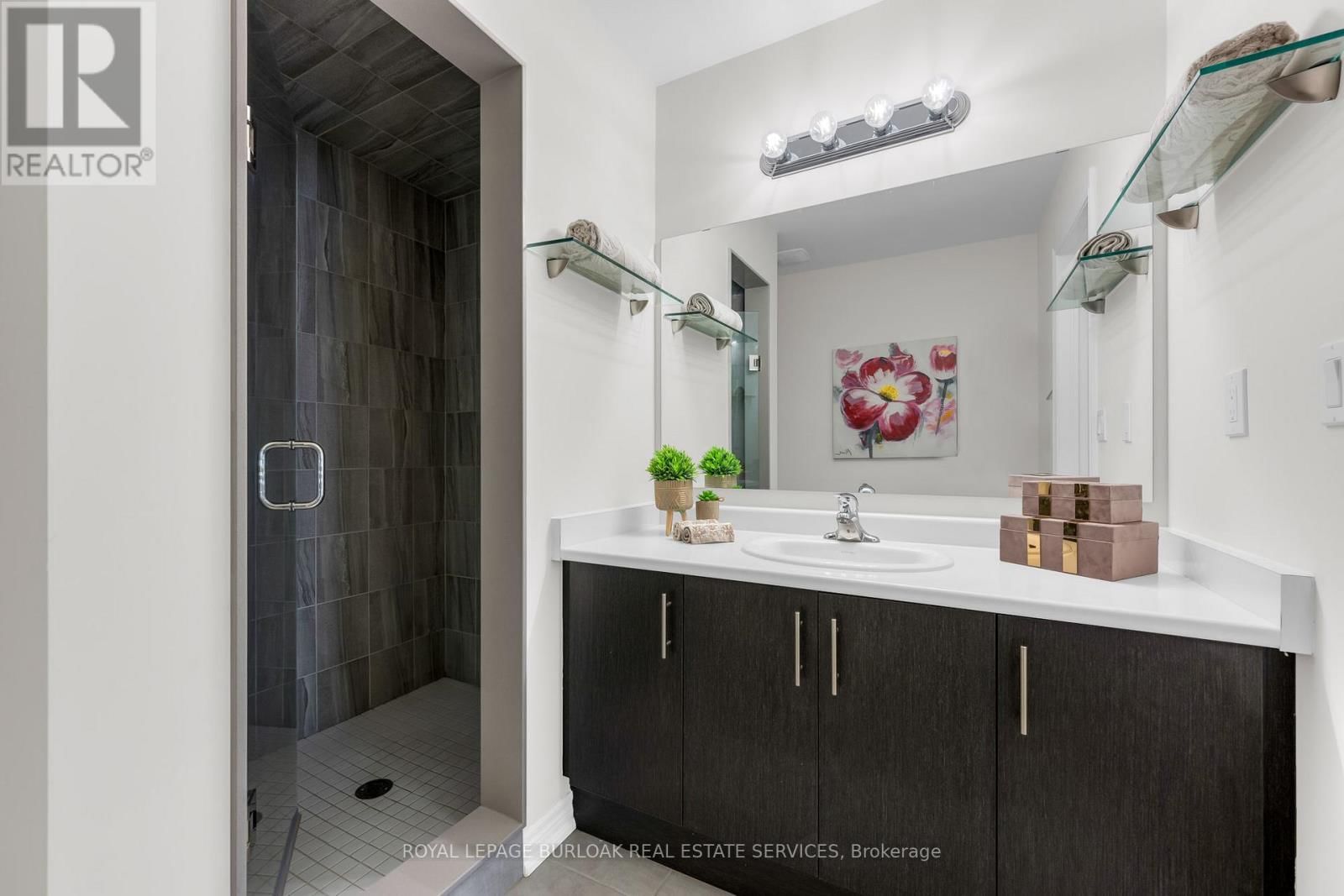 36 - 40 ZINFANDEL DRIVE Image 23