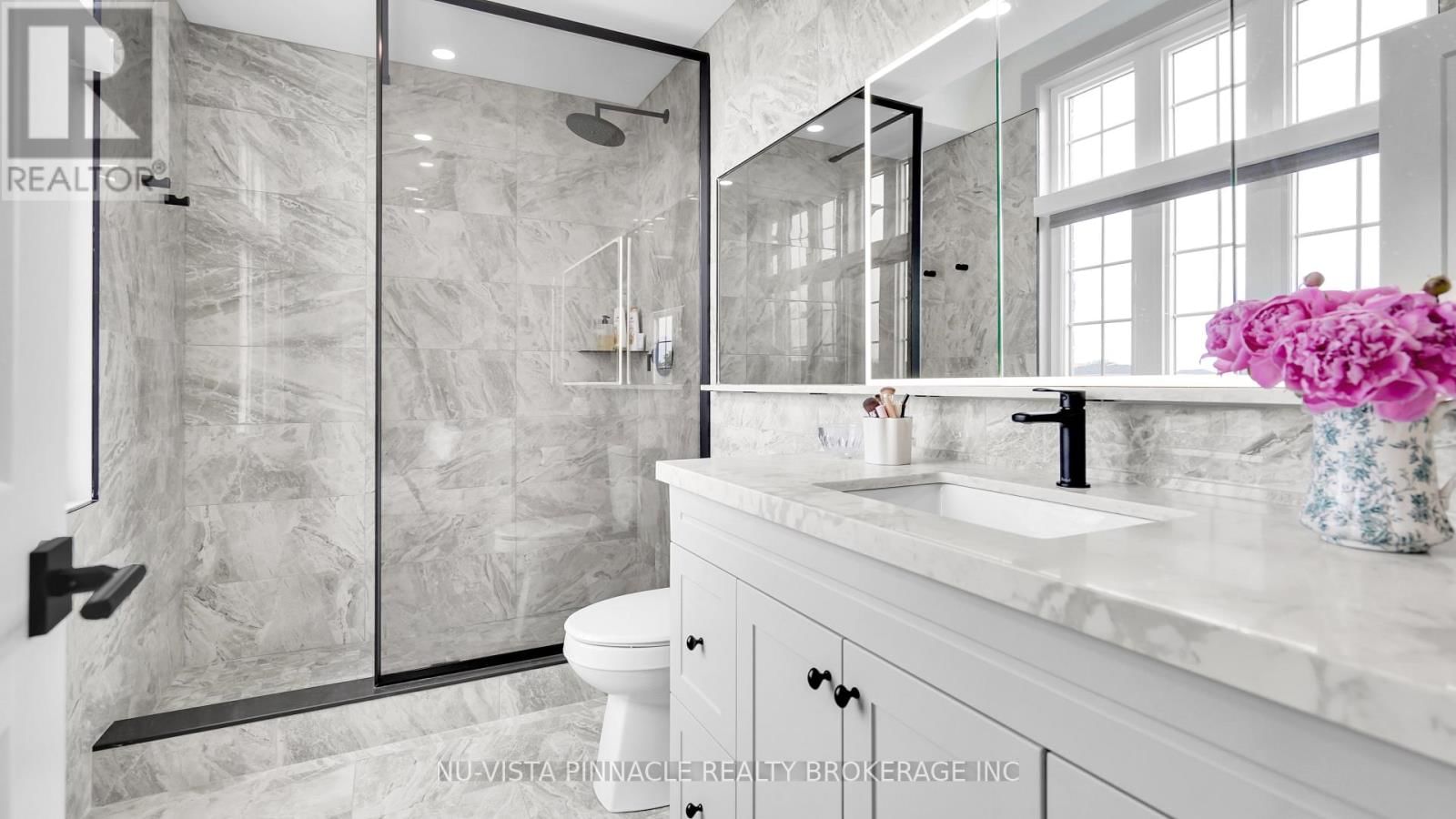 3998 BIG LEAF TRAIL Image 32