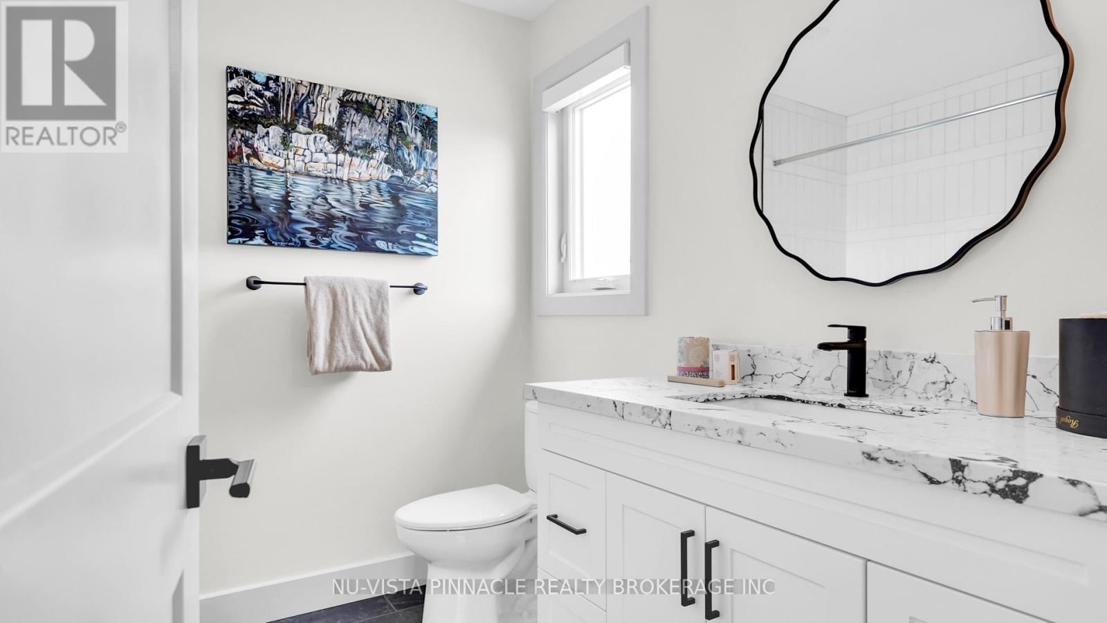 3998 BIG LEAF TRAIL Image 36