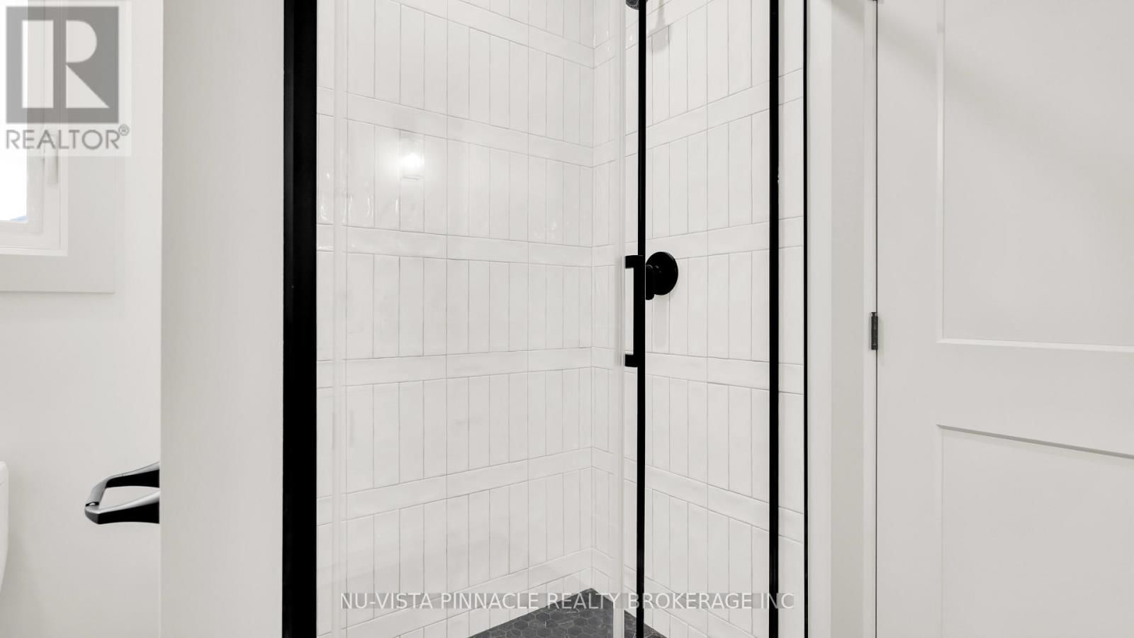 3998 BIG LEAF TRAIL Image 40