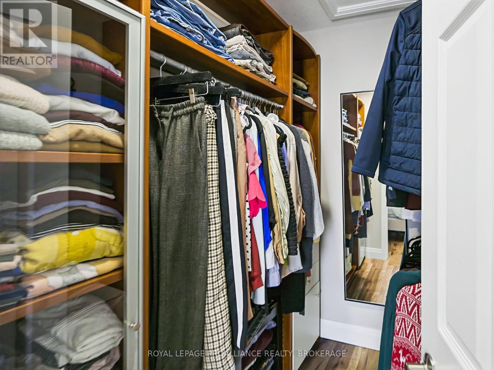 831 NEWMARKET LANE Image 23