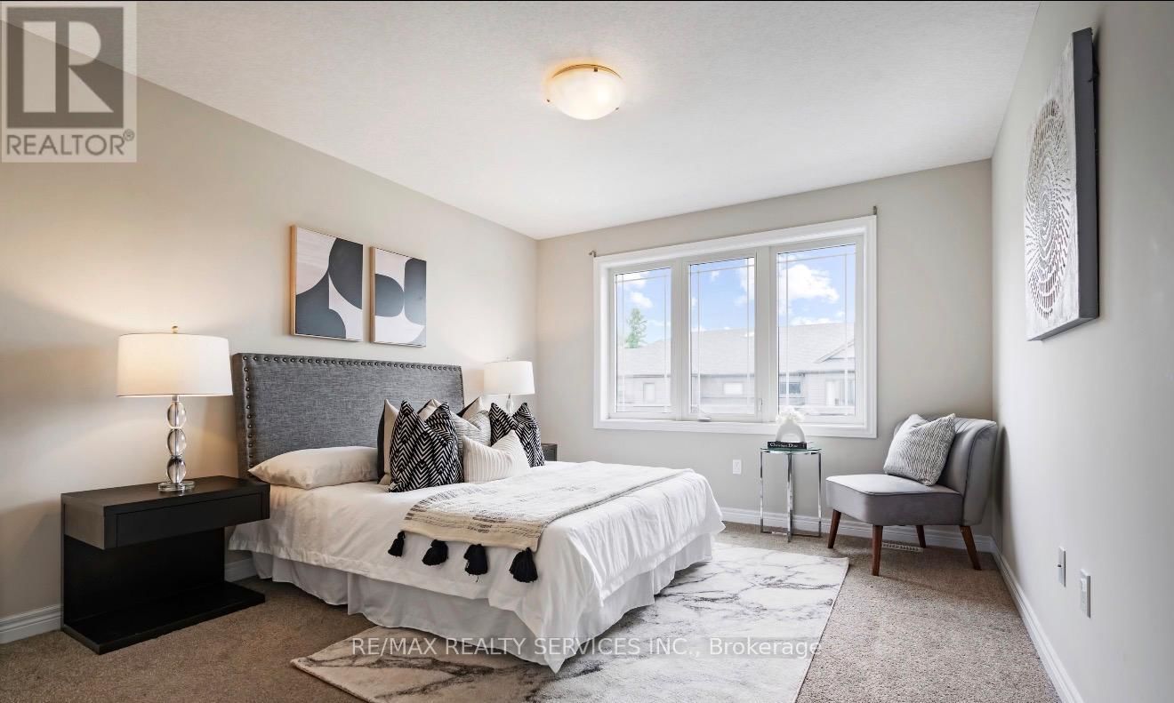 24 LAWSON STREET Image 10