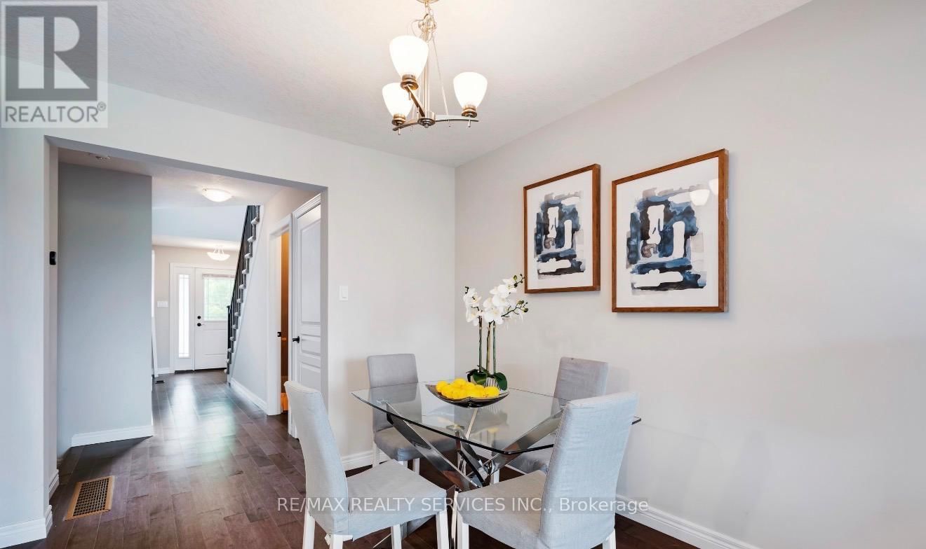 24 LAWSON STREET Image 4