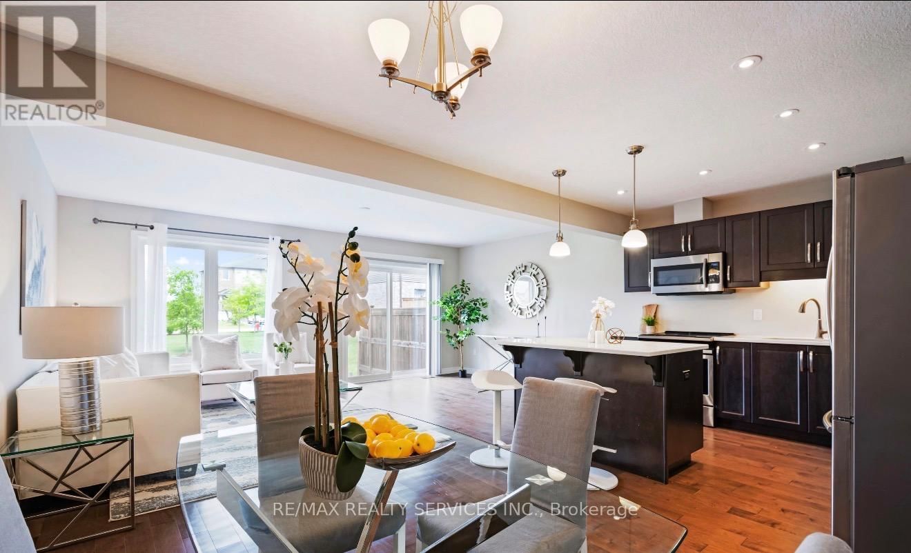 24 LAWSON STREET Image 5